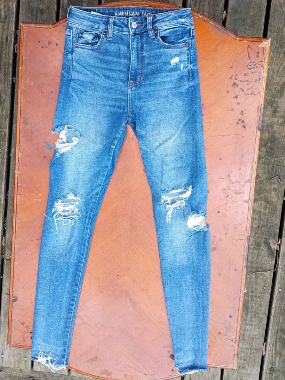 NWOT American Eagle Super High-Rise Jeggings Distressed Size 0 Regular